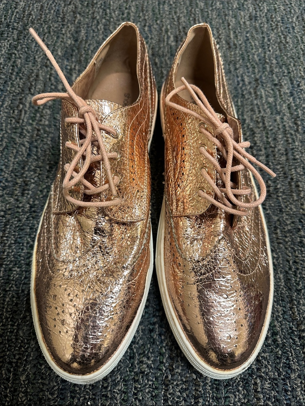 Shoe Dazzle Rose Gold Metallic Oxford Flats